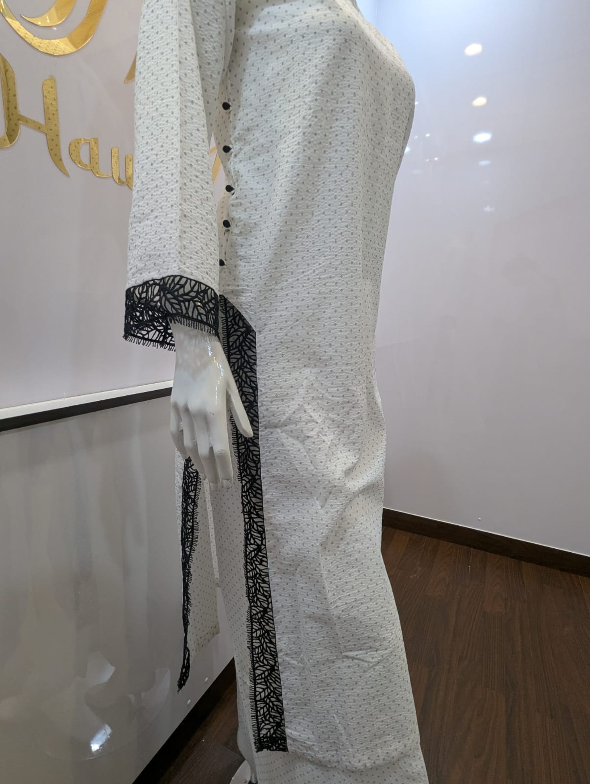 Zeb-e-Safaid-3-Piece (CS-009) - Image 4